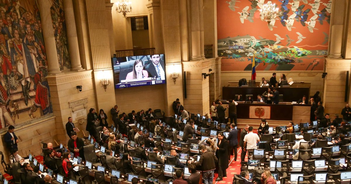 Plenaria del Congreso de la República durante la instalación de las mesas directivas 2026-2027